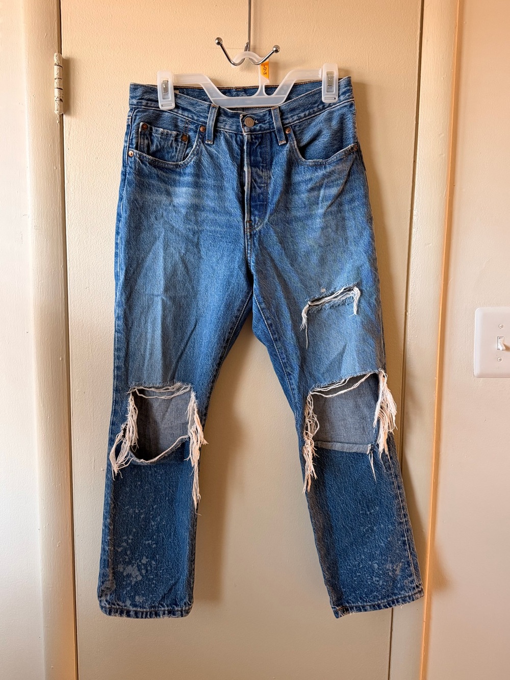 Levi’s Premium 501 Original Crop Distressed Ripped Jeans W27 L26